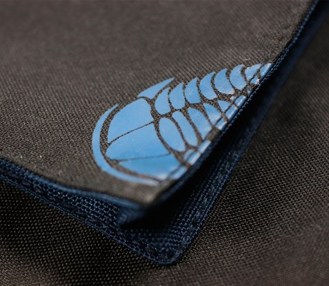 trilobiterideknowbldarkbluegrb